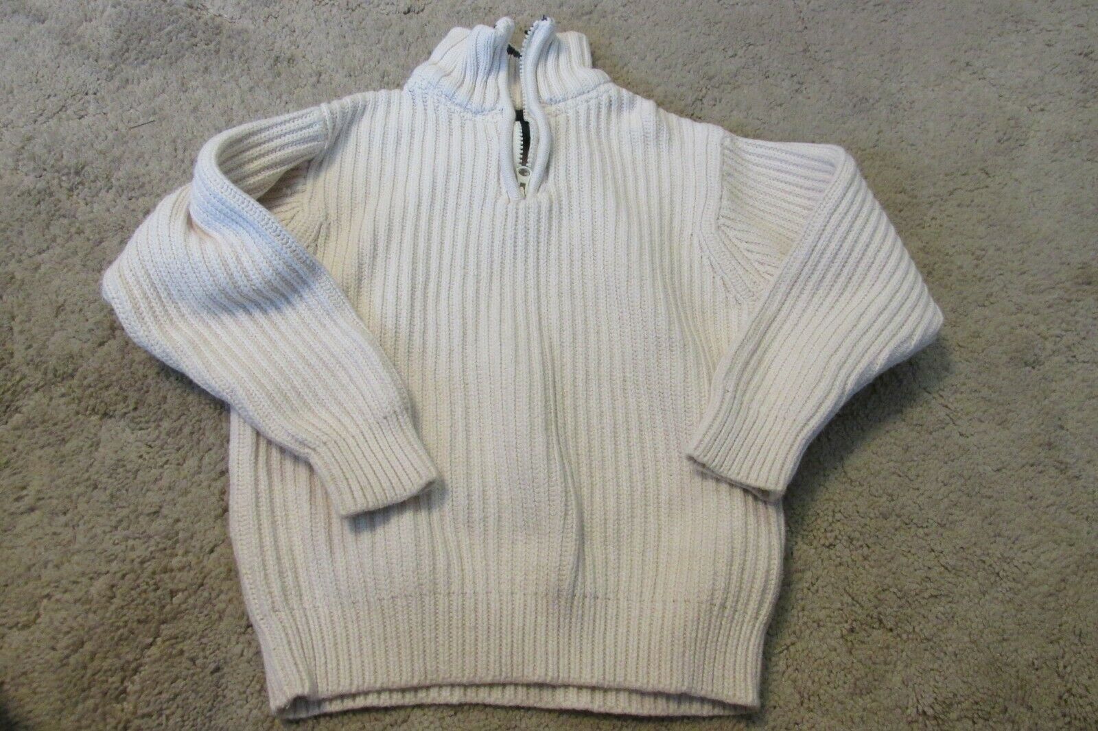 Boy's Or Girl's Gap Kids Large Knit Ivory Sweater With Short Zipper Size S (5-6)